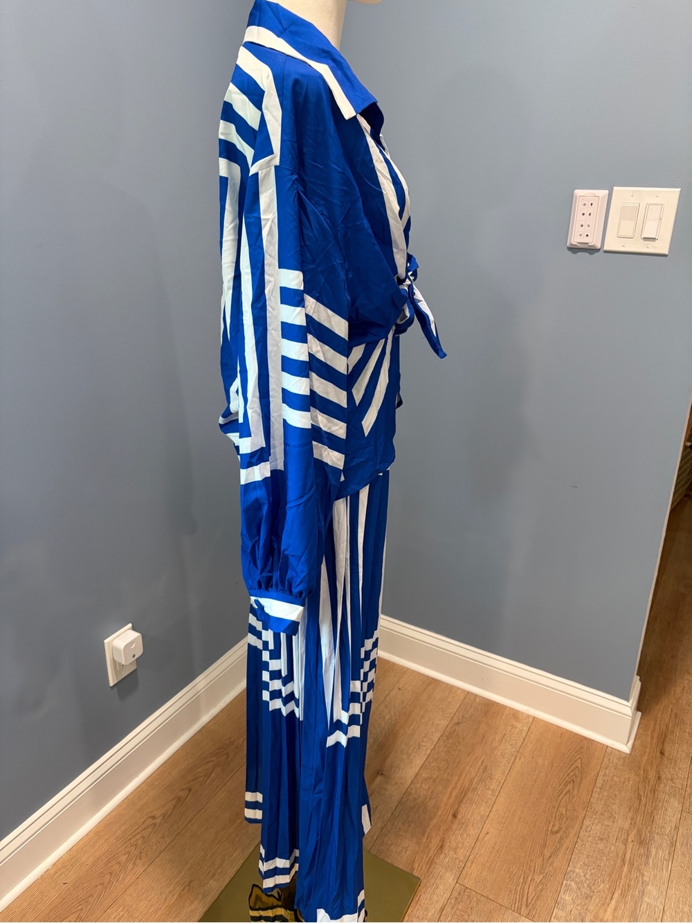 Commense Blue & White Geometric Matching Set NWT Medium - Picture 6 of 12